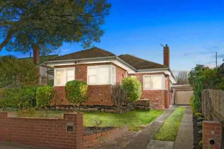 Box Hill High School Zone Family Home