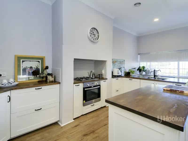 House For Sale , 6, Pyke Street, Bairnsdale, Victoria
