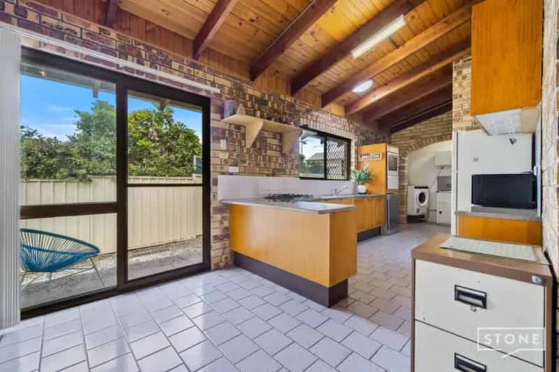 Real Estate For Sale - 7 Honeyman Street - Mount Warren Park , QLD