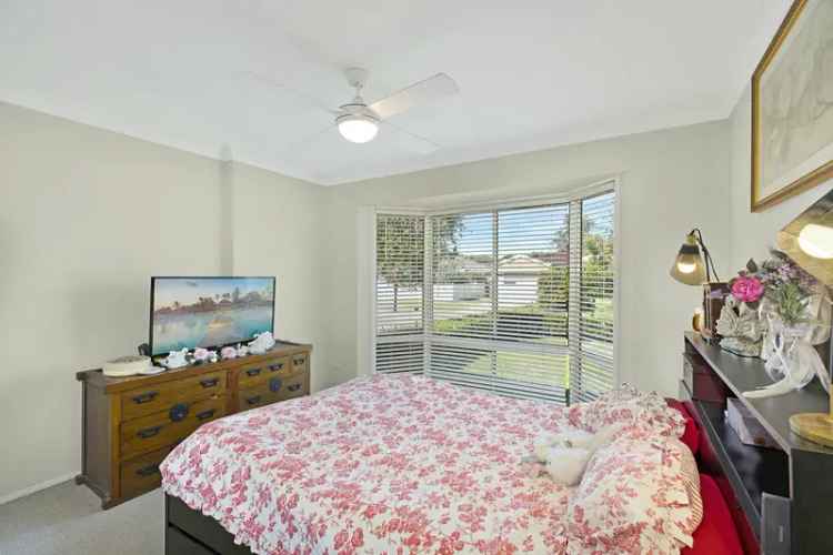 Spacious 3-Bedroom Duplex Bateau Bay - Ideal for Downsizers or Investors