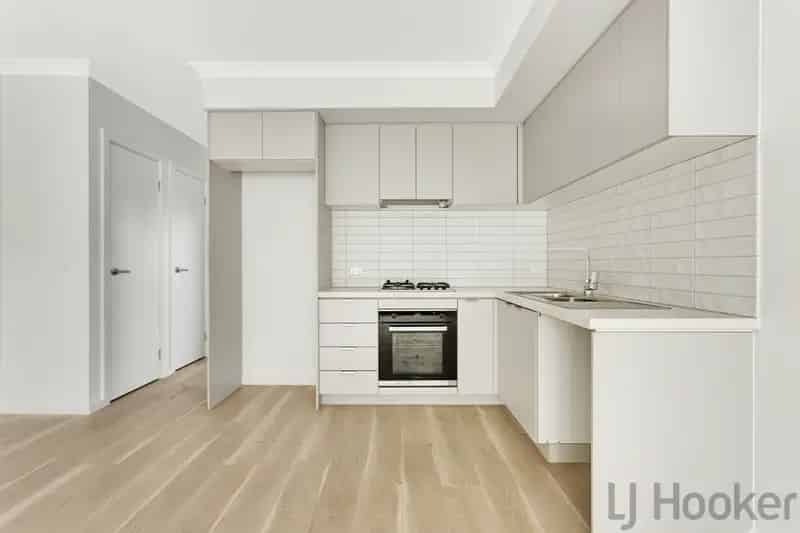 Buy House in Boronia with 3 Bedrooms and Great Location