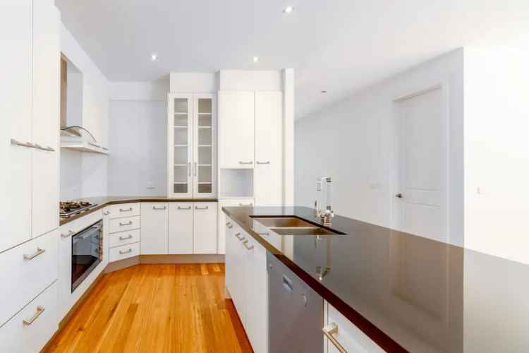 Spacious two storey townhouse, street frontage