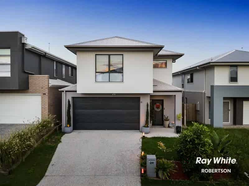 NEAR BRAND-NEW CONTEMPORARY 4-BEDROOM FAMILY HOME!