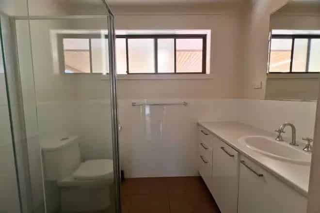 House For Rent , 75, Merton Street, Melbourne, Victoria