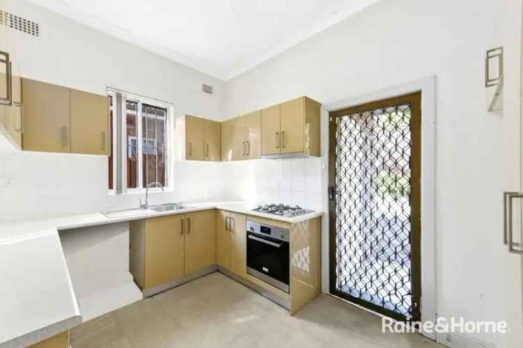 House For Rent in Sydney, New South Wales