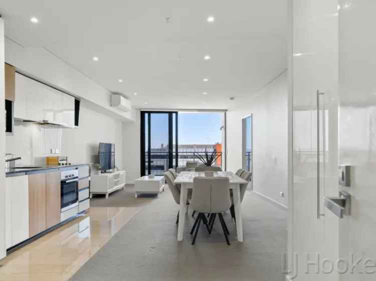 Furnished City Apartment with Pool Gym Sauna Near Hay Street