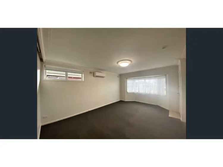 2 Bedroom Home Near Amenities