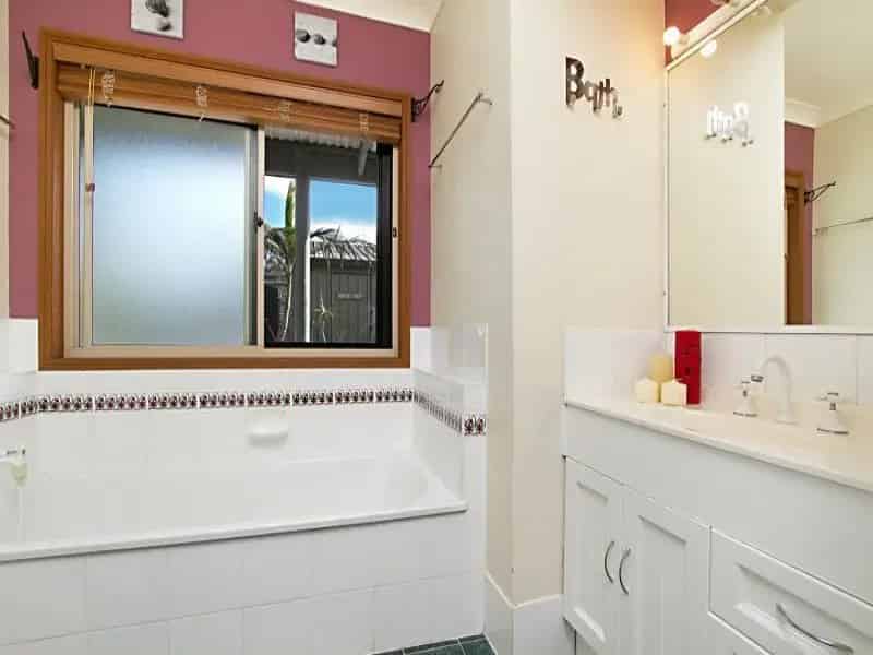 Real Estate For Lease - 100 Merluna Road - Park Ridge South , QLD