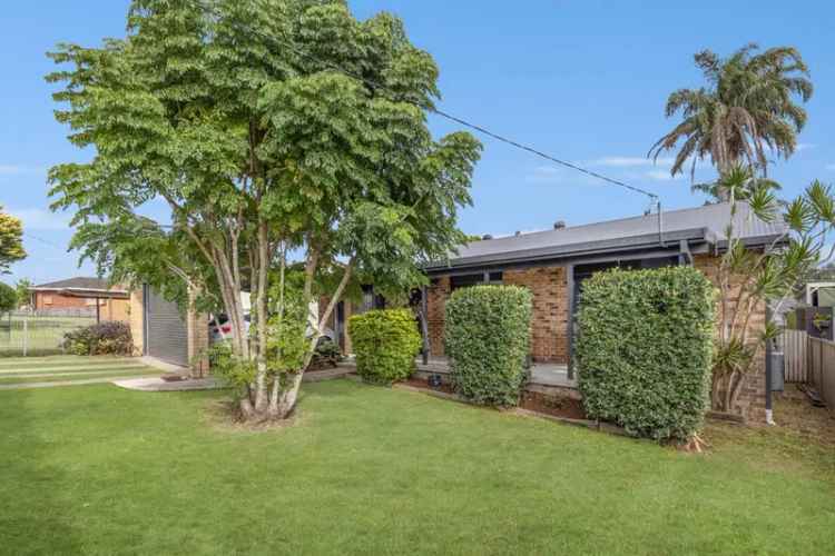 3 Bed 2 Carport Brick Home West Kempsey