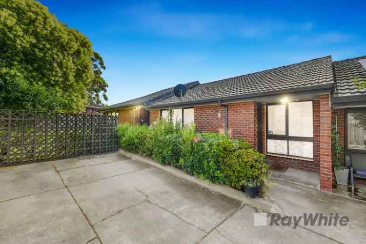 SUPERBLY RENOVATED UNIT IN UNRIVALLED LOCALE!