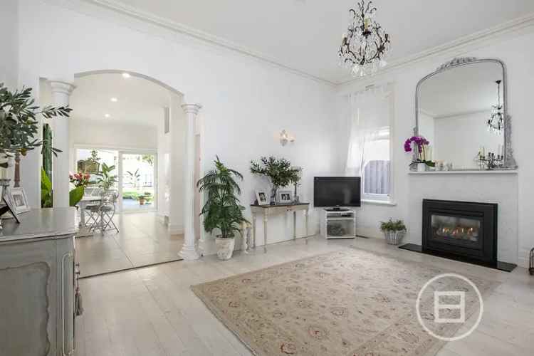 House For Sale in Melbourne, Victoria