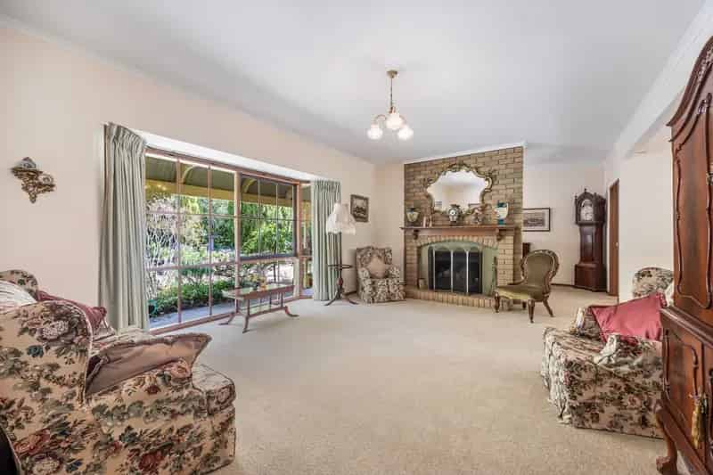 Buy House Mount Helen with Stunning Gardens and 12 Acres of Land