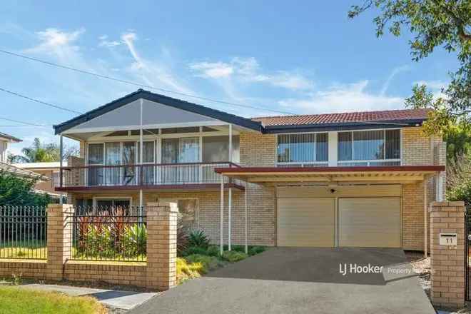 Robertson Double Storey Brick Home -  4 Bedrooms - Multipurpose Room