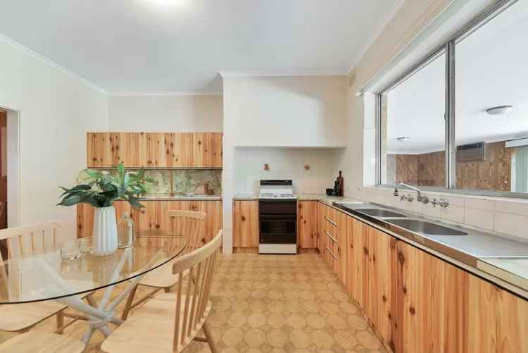 Renovator's Dream: 3-Bed, 1960s Home in Royal Park