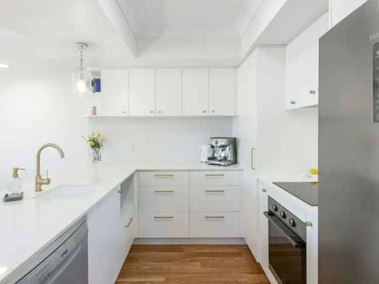 North Facing Townhouse in Hope Island - Ideal for Modern Living!