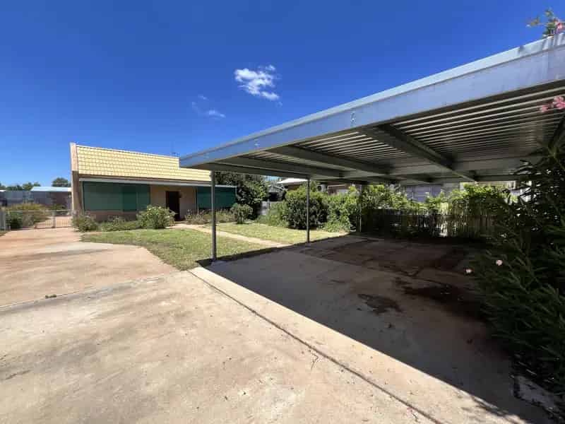 Buy House with Space in a Spacious Block