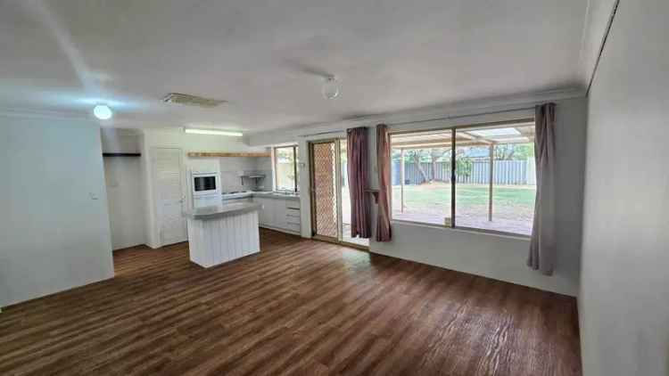 44 Rand Avenue, Waikiki WA 6169 - House For Lease