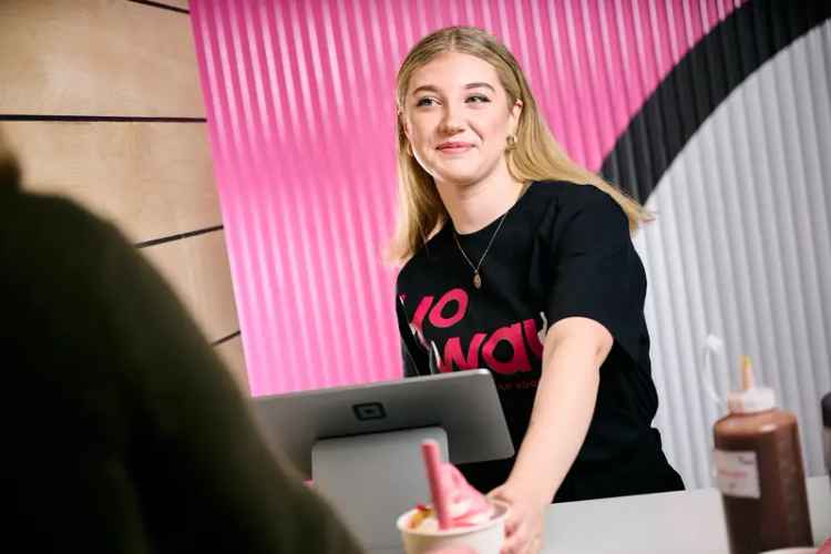 Join Yo Way: Australia’s Fast-Growing Frozen Yoghurt Franchise