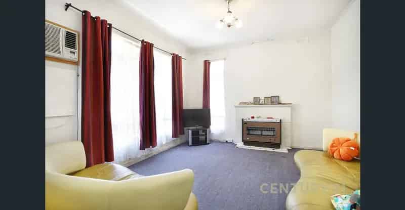 14 Lexton Avenue, Dandenong VIC 3175 - House For Lease