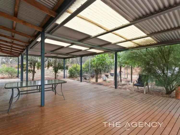 6-Acre Country Home near Toodyay - Perfect Starter or Weekend Getaway