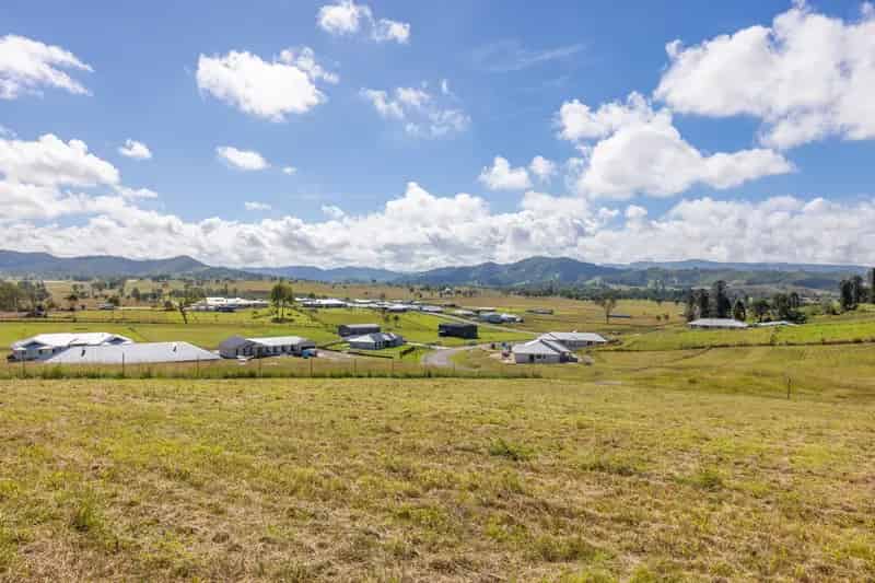 Buy Land in Kilcoy with Stunning Views and Ample Space