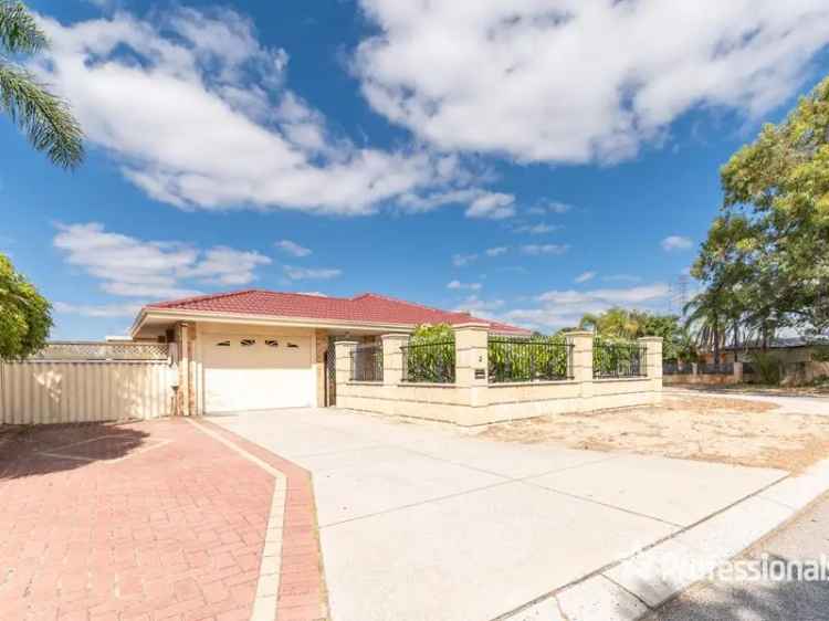 Ballajura Family Home - 4 Beds, 2 Baths, Alfresco