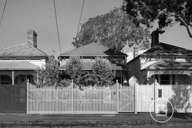 Buy Victorian terrace in stunning renovation with spacious garden