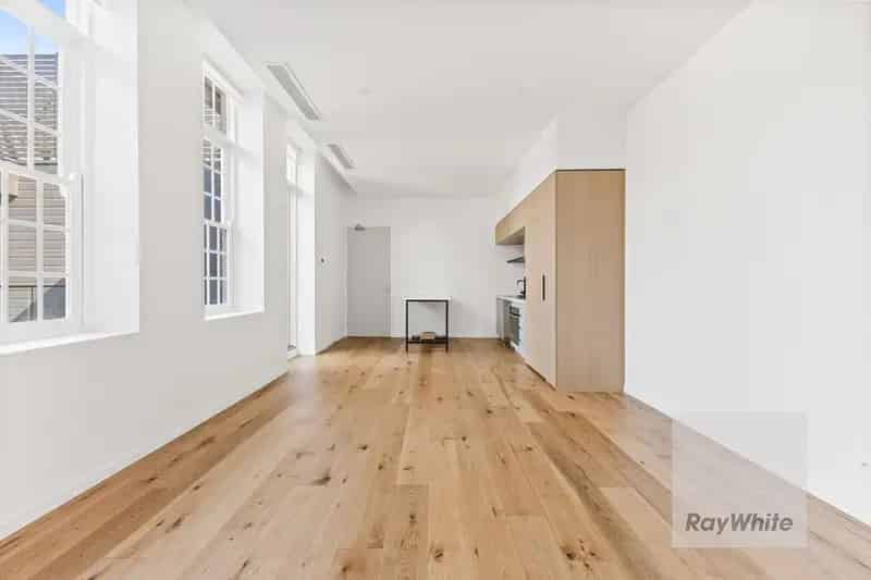 2 rooms apartment of 202 m² in Melbourne