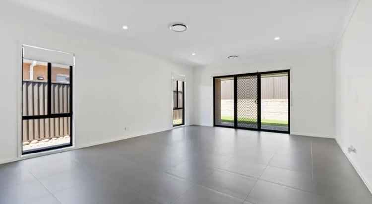 Real Estate For Lease - 1 Taranga Street - Gledswood Hills , NSW