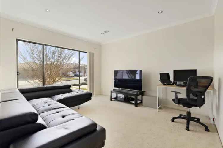 House For Sale in District of Gungahlin, Australian Capital Territory