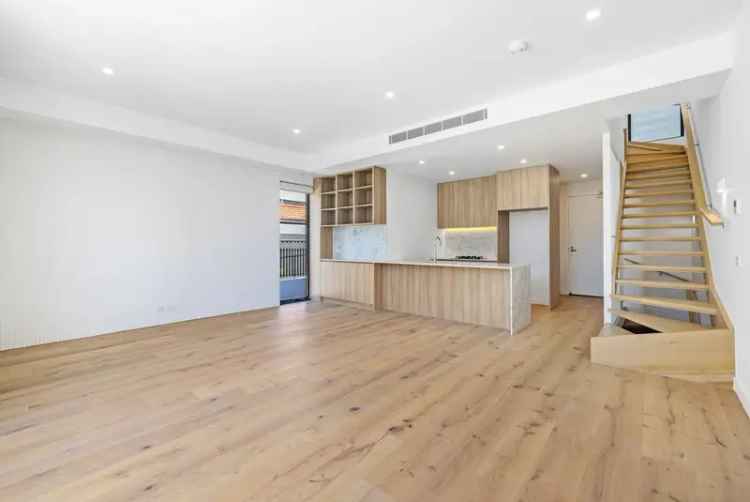 2 Bedroom Apartment Melbourne Near Shops and Transport