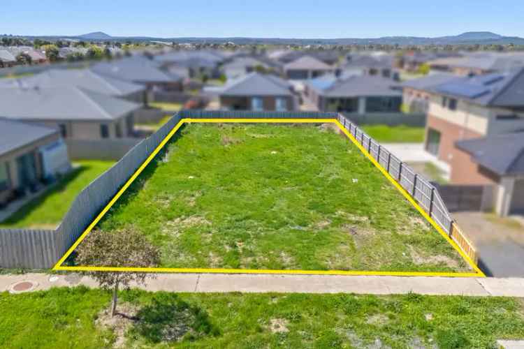 Buy Land in Ballarat with 18M Frontage Near Parklands