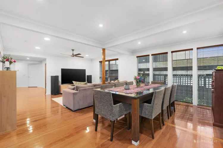 Lovely Family Home near Banyule Primary School