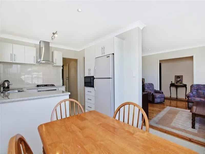 Beautiful Three Bedroom Home - Close to Amenities!