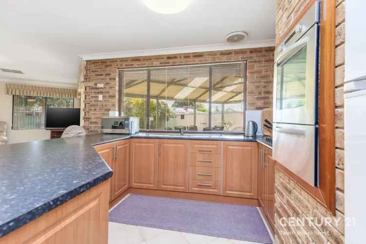 10 Pinedale Way, Safety Bay WA 6169 - House For Sale