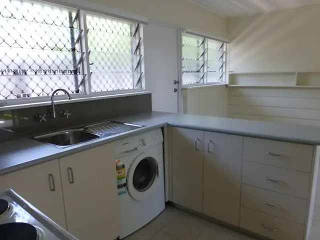 4 Units Cairns North Investment Property No BC Fees