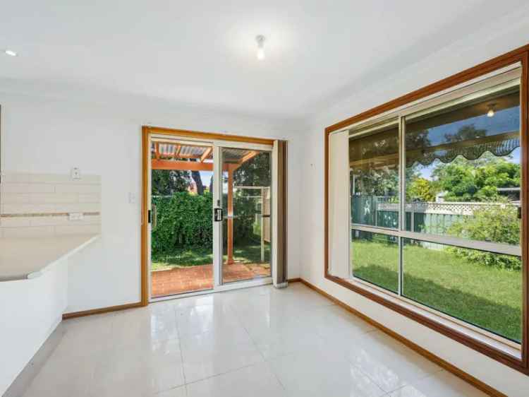 Convenient Mudgee Villa - Near CBD - 3 Bed - Low Maintenance