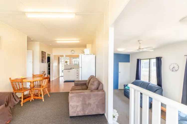 Mulambin Beach Retreat Pet-Friendly Vacation Home