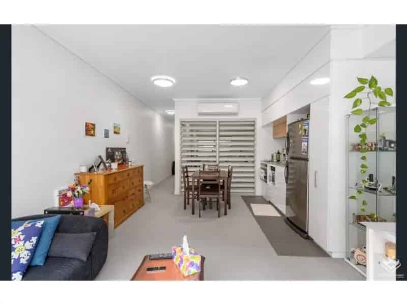 Unfurnished 1 Bed Unit Near The Teneriffe Ferry Station