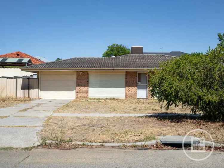 417m² Bedford Home Renovation or Rebuild Opportunity Near Birkett Reserve