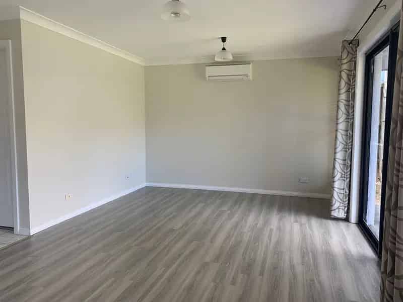 Real Estate For Lease - 14 Reserve Circuit - Currans Hill , NSW