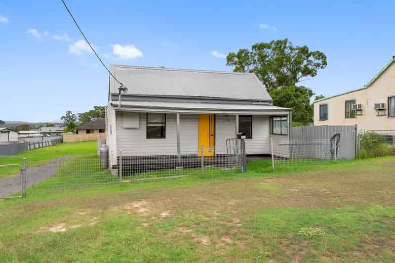 Real Estate For Lease - 355 Lang Street - Kurri Kurri , NSW