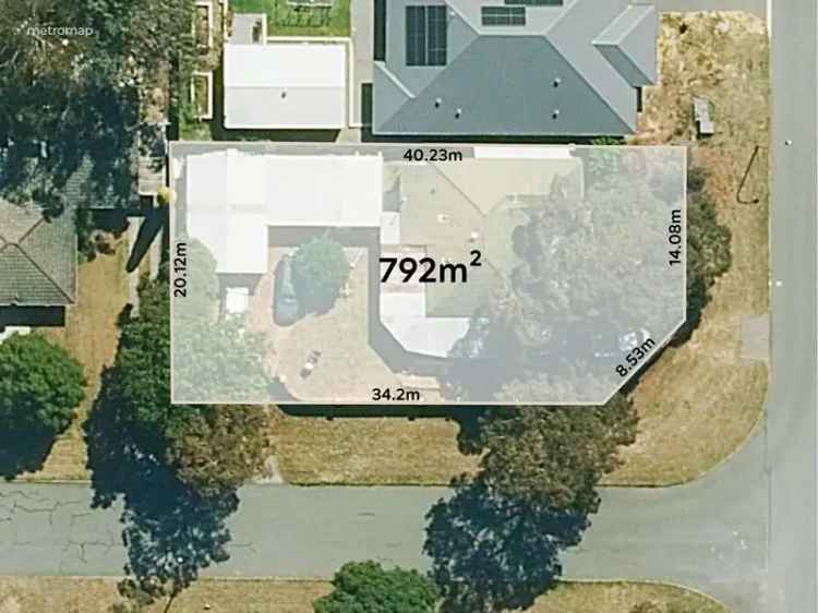 House For Sale in City of Gosnells, Western Australia