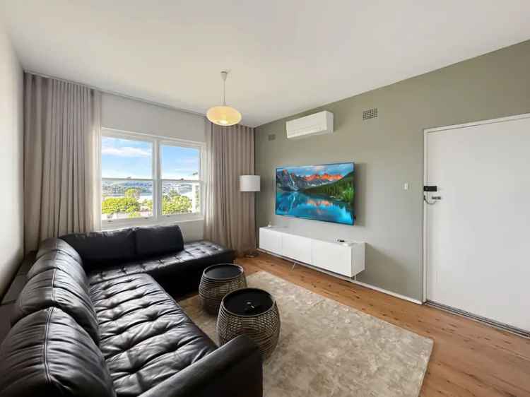 Furnished 1 Bedroom Unit Point Clare NSW