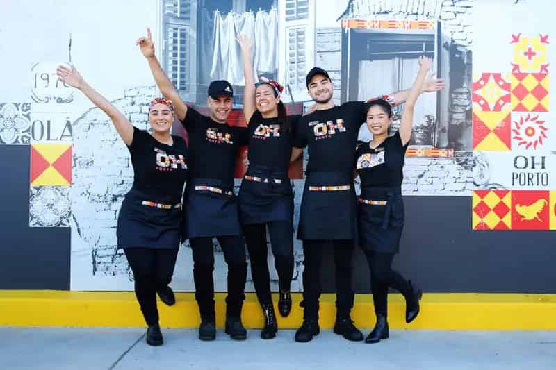 Oporto Drive Thru - Join the Familia in Kempsey!