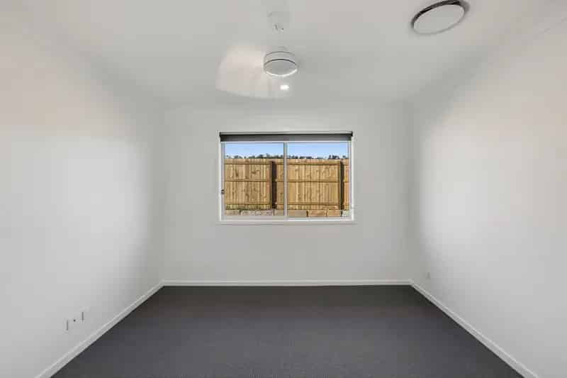 Ducted Air-Conditioned Family Home!