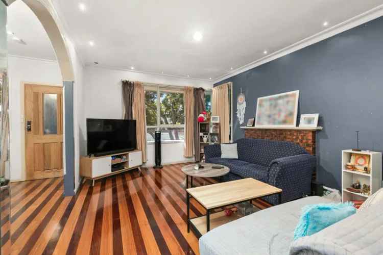 669 Pascoe Vale Road, Glenroy - Endless Potential in a Prime Glenroy Location!