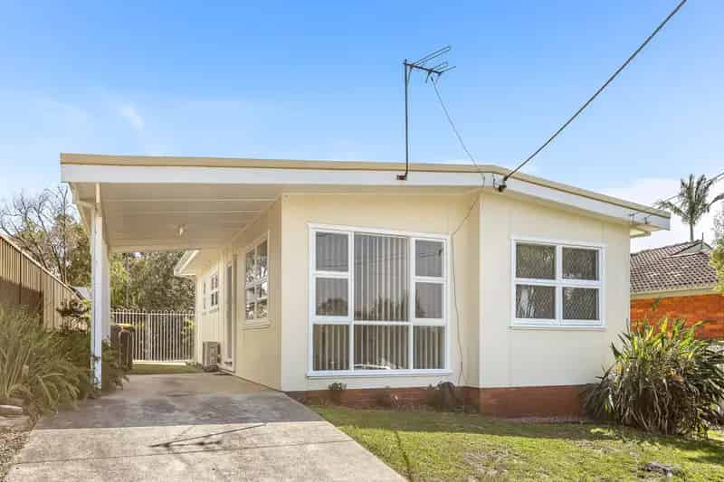 Real Estate For Lease - 29 Poulter Avenue - Engadine , NSW