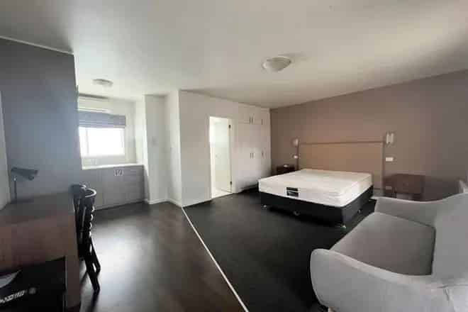 Apartment For Rent , 62, Carlisle Street, Melbourne, Victoria