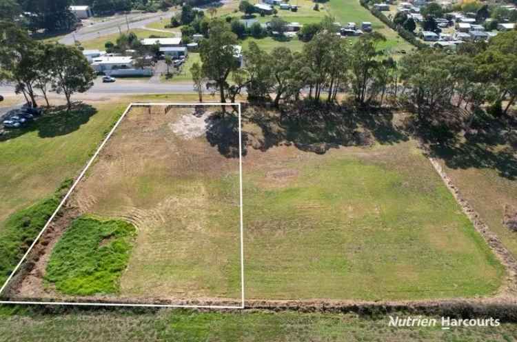 Half Acre block - Double opportunity available